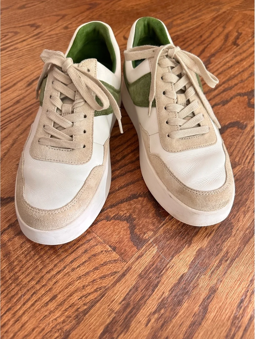 Vince Women's Warren Court Platform Sneakers in White and Green Leather Size 8.5